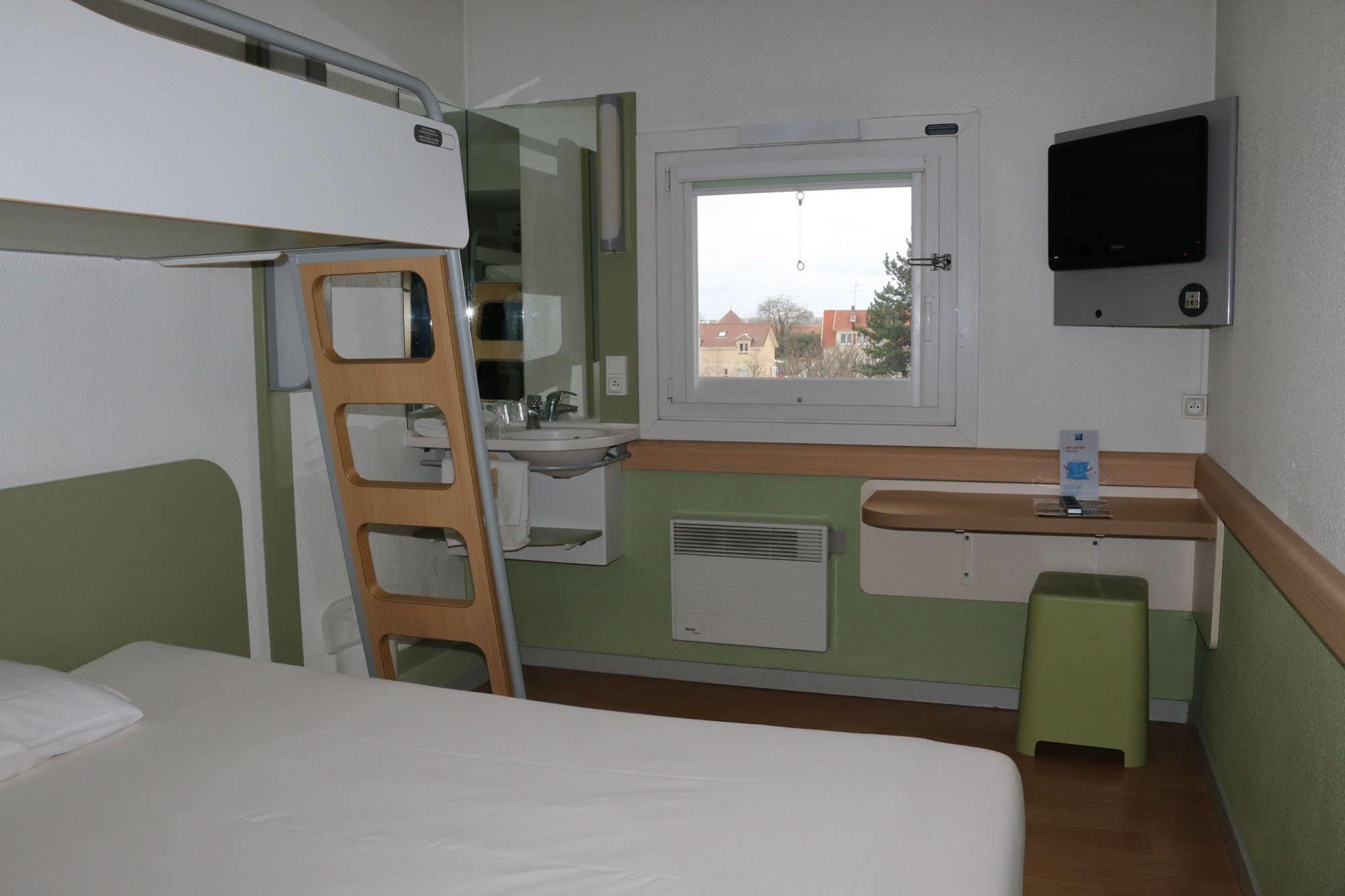 B&B Hotel Cergy Pierrelaye Dış mekan fotoğraf