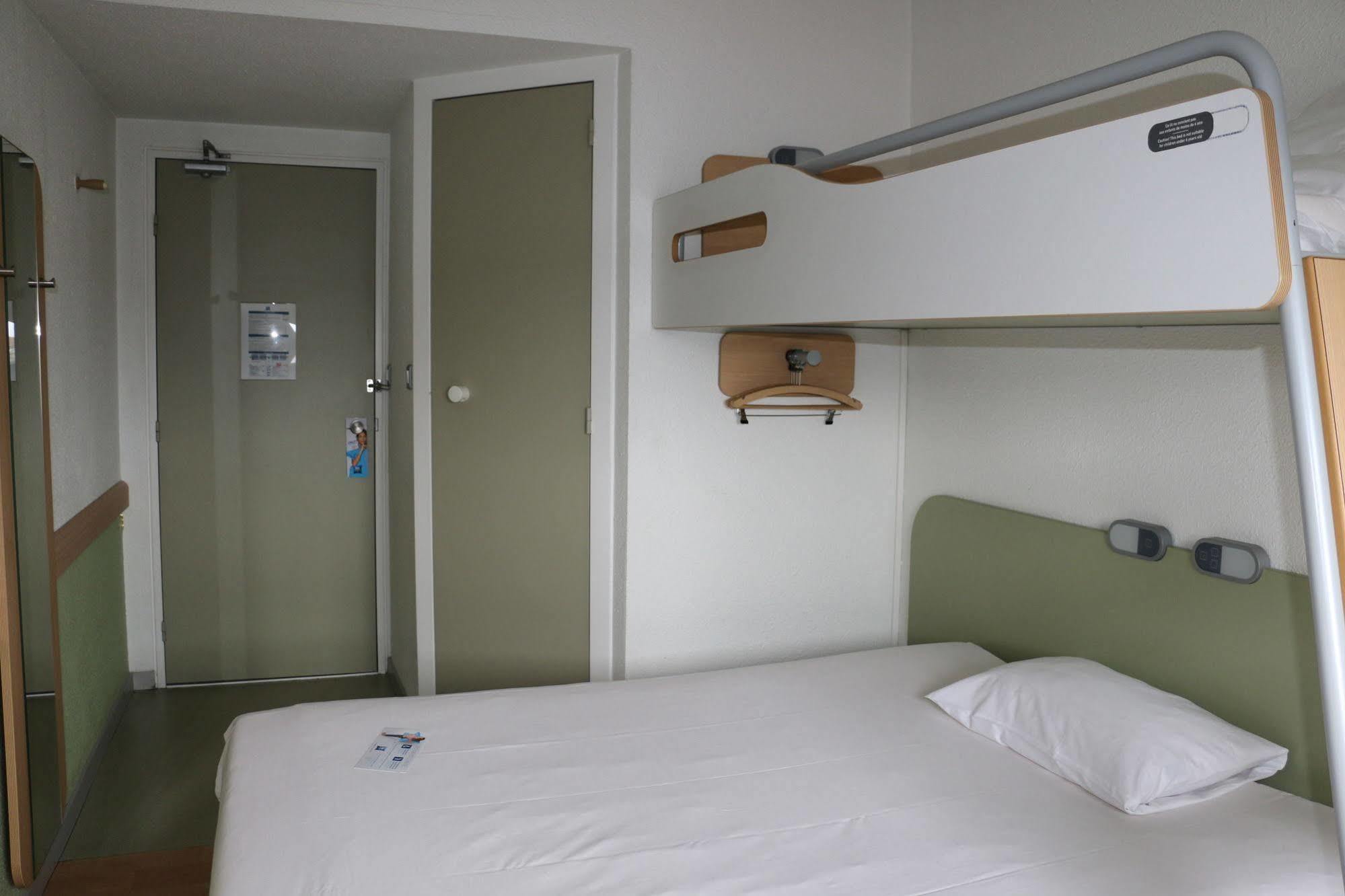 B&B Hotel Cergy Pierrelaye Dış mekan fotoğraf